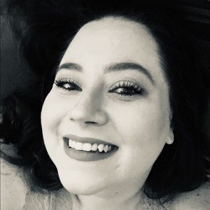 Meet your Posher, Stefanie